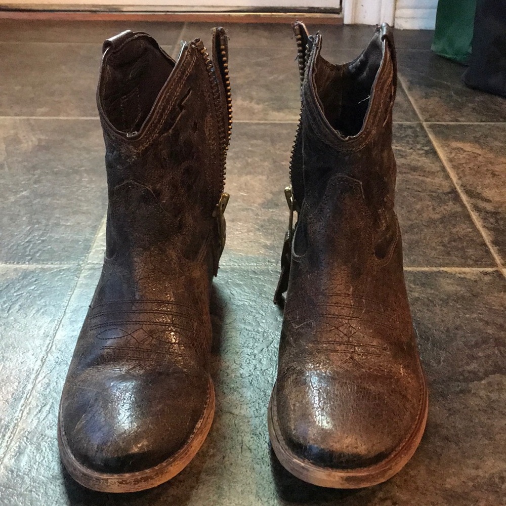 Women’s booties